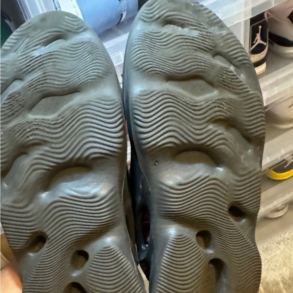Size 13 worn a few times 💯 authentic